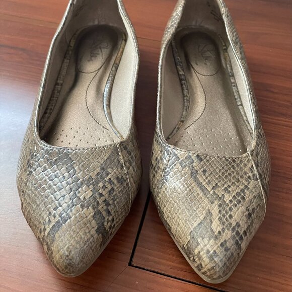 LIFE STRIDE Women's Snake print Flats - BRAND NEW, NEVER WORN - Picture 1 of 11